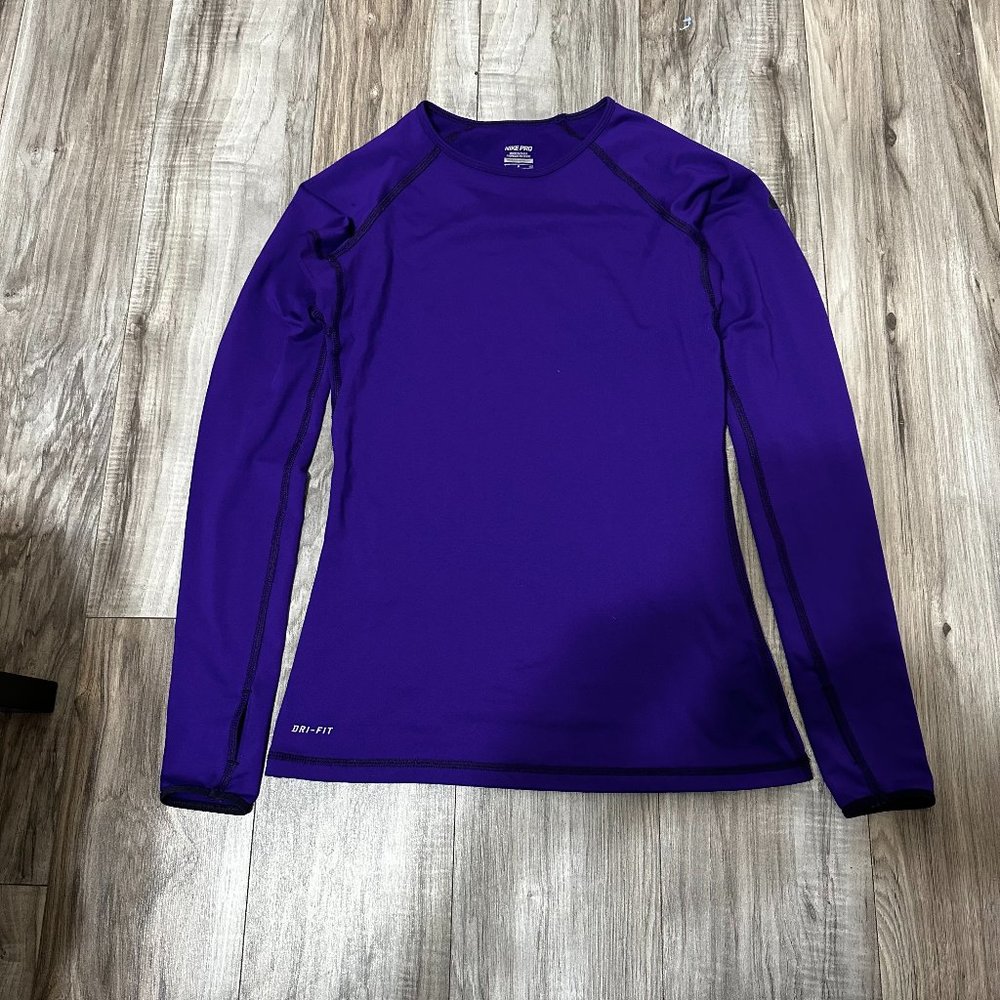 Nike PRO Women's Therma-FIT Hyperwarm Long Sleeve Base Layer Purple Size S